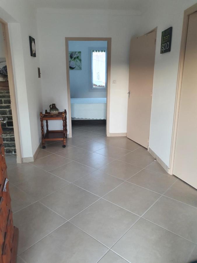 Gite Les Trois Abeilles Besignan Exterior photo